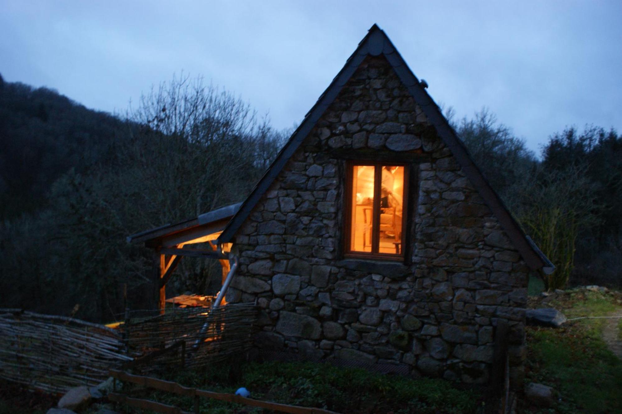 Le P'Tit Gite De Chomet La Tour-dʼAuvergne Eksteriør bilde